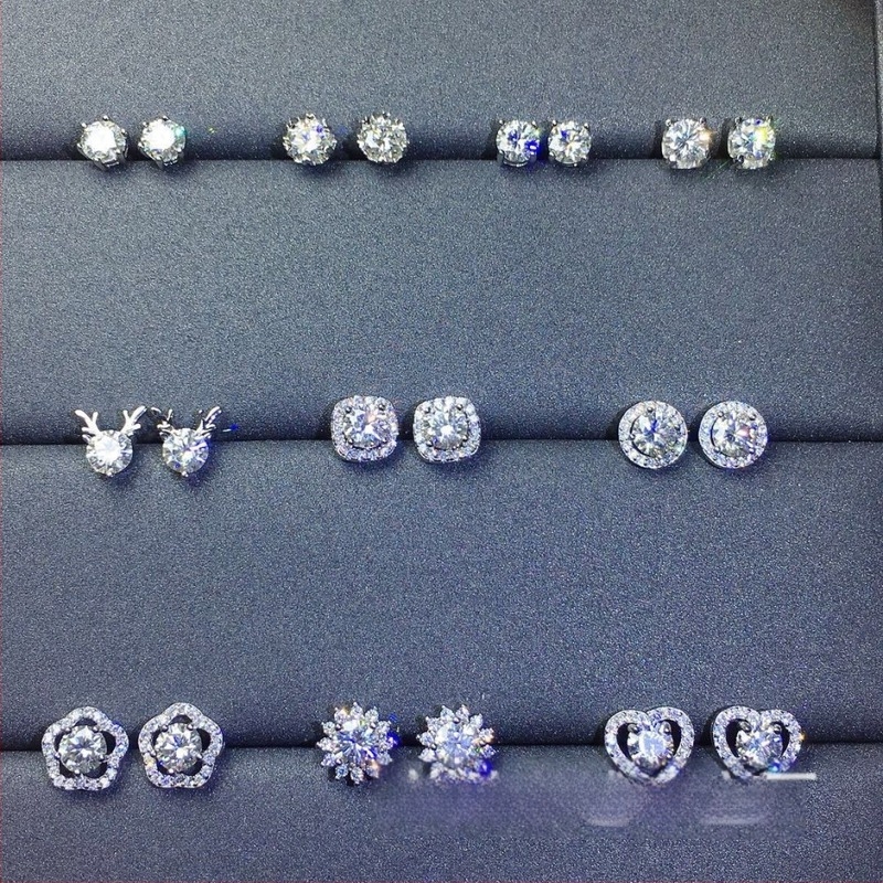 Moissanite stud fülbevaló, S925 ezüst, kerek formájú, Eight Hearts and Eight Arrows vágás, Uniszex