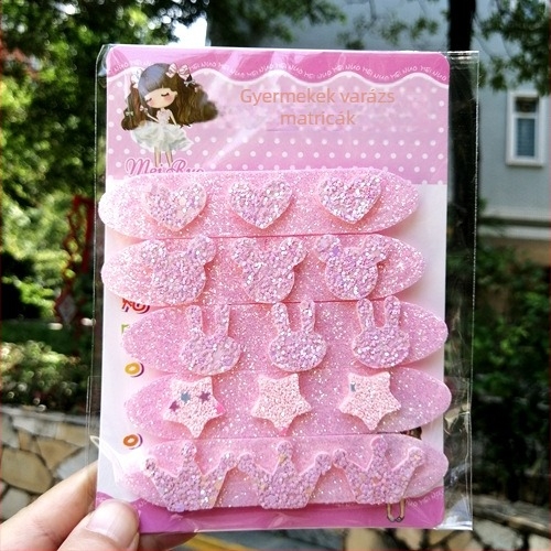 Gyerekeknek szánt fejfedő – rajzfilmszerű stílus, korona por kristályokkal, textil anyag, nyár 2022