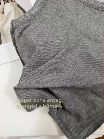 Nylon széles vállú mellény kerek gallérral; 80–90% nylon; anyagsűrűség 161–180 g/m2; négy szezonra