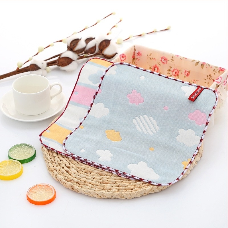 Baba pamut hatszlayer géz kendő, négyzet alakú, cartoon mintával, 22 g, 95% pamut