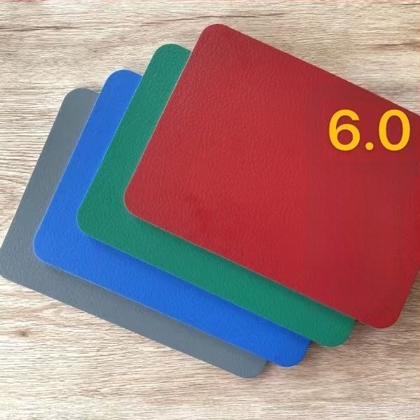 Beltéri PVC sportpadló fűmintás kivitel asztaliteniszhez, tollaslabdához, kosárlabdához és táncstúdiókhoz