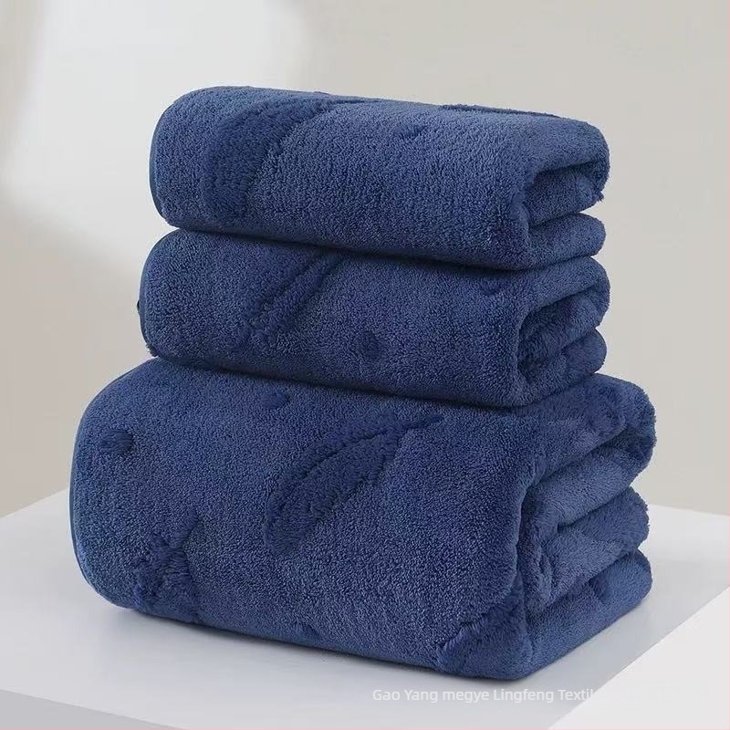 Jacquard fürdő- és arctörölköző szív és toll mintával, korall fleece, 150D, 50–80 g