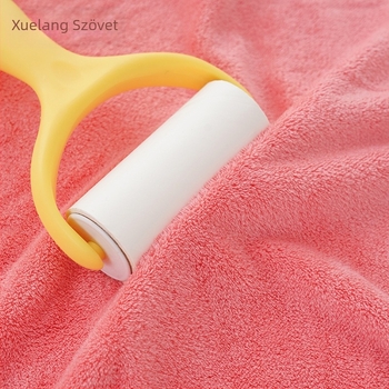 Fürdőlepedő korall plüssből, 150D, 200–300 g, szegélyezett varrás