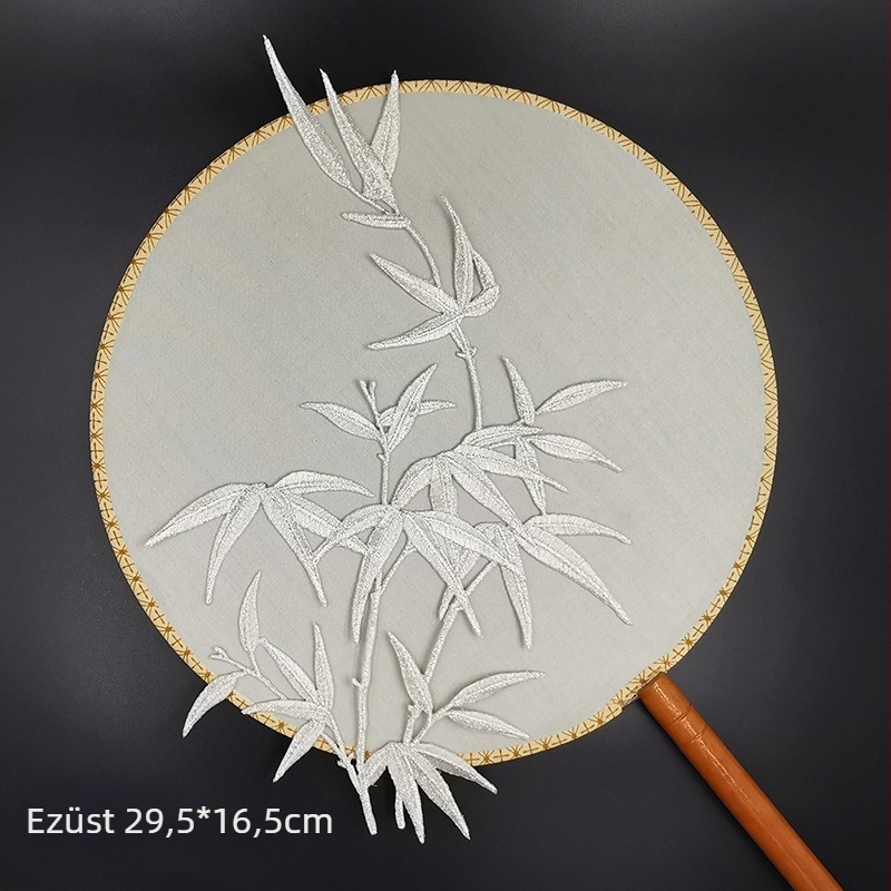 Poliészter hímzett applikáció ragasztóháttállal – vasalható vagy varrható, ruházathoz.