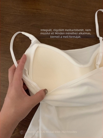 Modal anyagú pántos top mellbetéttel, 702-es frissített változat, karcsúsított szabás, rövid fazon, egyszínű