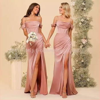 Sellő-stílusú esti ruha, ujjatlan, hosszú, magas derékvonalú, poliéészter anyag 30-50%