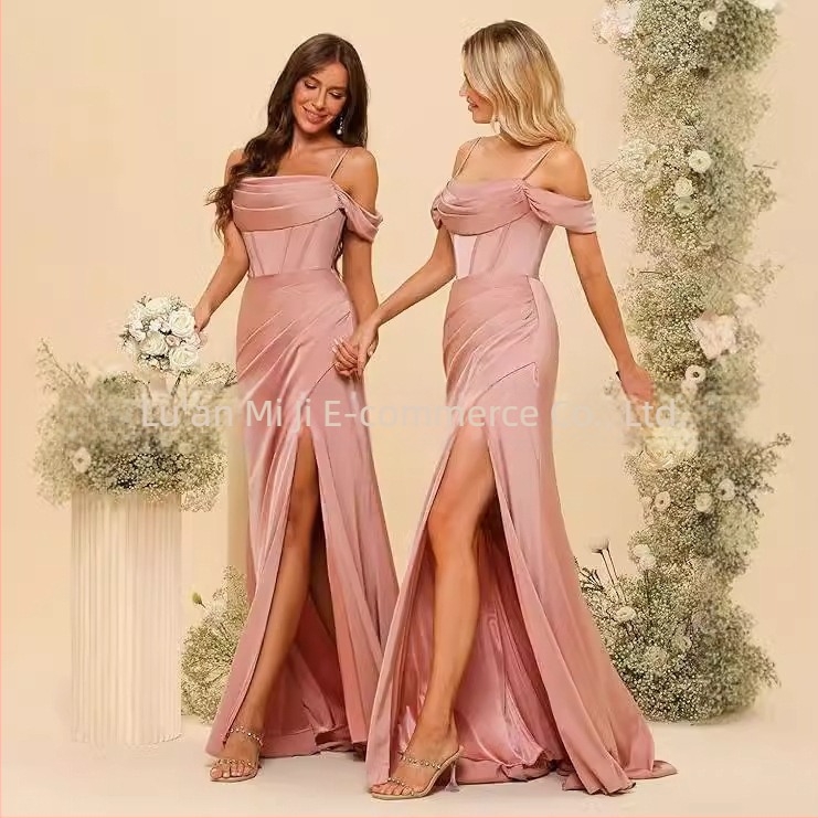 Sellő-stílusú esti ruha, ujjatlan, hosszú, magas derékvonalú, poliéészter anyag 30-50%