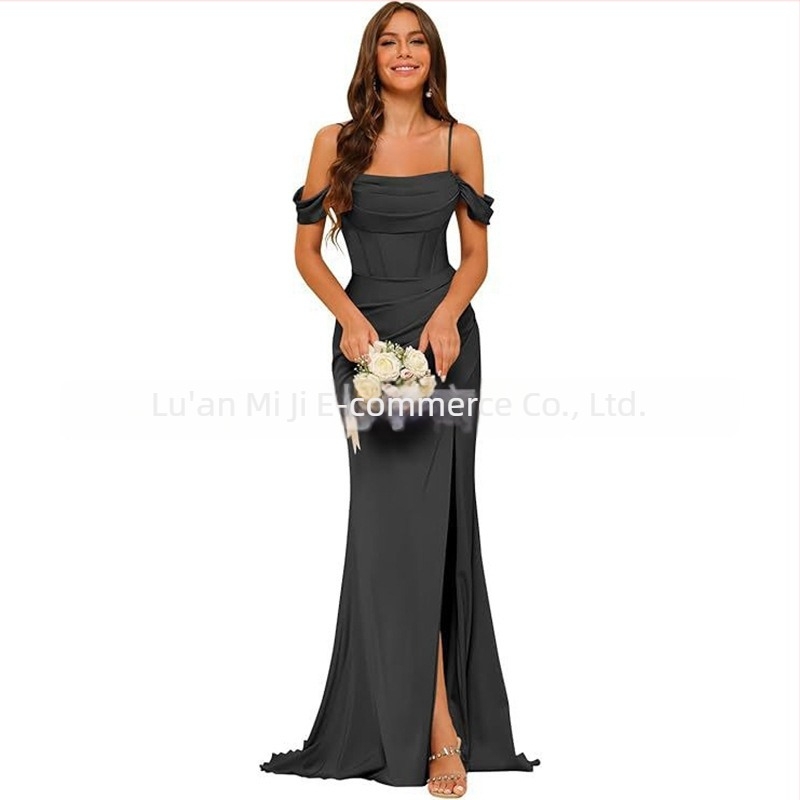 Sellő-stílusú esti ruha, ujjatlan, hosszú, magas derékvonalú, poliéészter anyag 30-50%