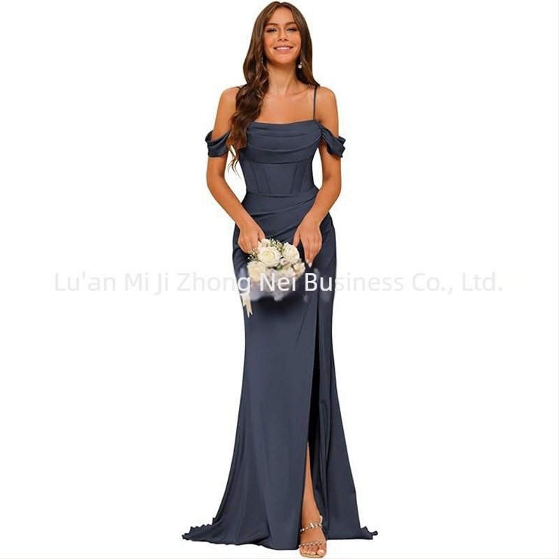 Sellő-stílusú esti ruha, ujjatlan, hosszú, magas derékvonalú, poliéészter anyag 30-50%