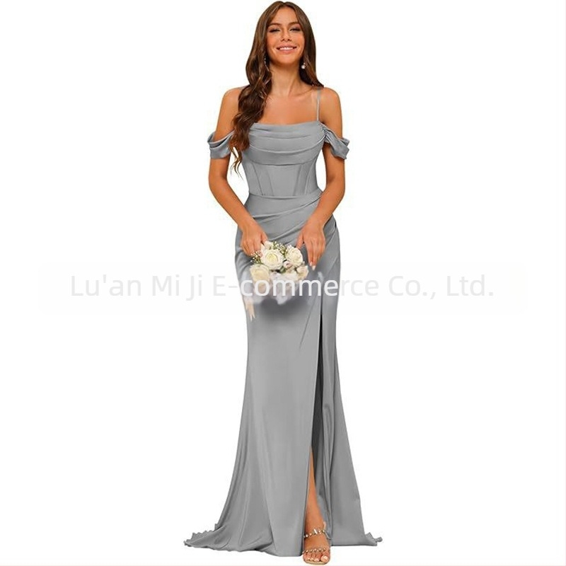 Sellő-stílusú esti ruha, ujjatlan, hosszú, magas derékvonalú, poliéészter anyag 30-50%