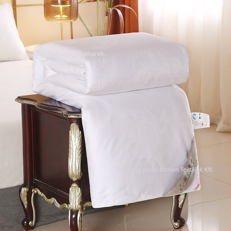 Paplanhuzat, 100% pamut, twill szövés, reaktív festés, 80 szál, egyszínű