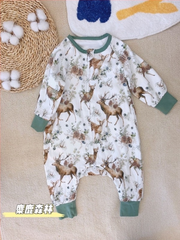 Baba őszi-téli négy réteg bambusz rostból készült alvózsák, osztott lábakkal, védelem a rúgások ellen, töltet pamuttal