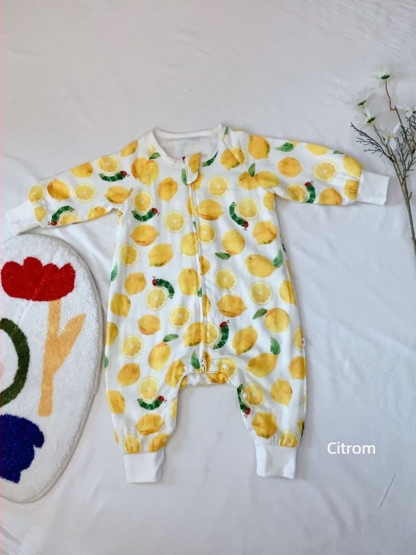 Baba őszi-téli négy réteg bambusz rostból készült alvózsák, osztott lábakkal, védelem a rúgások ellen, töltet pamuttal