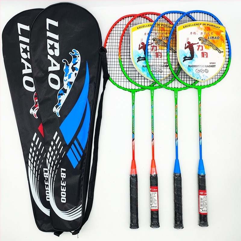 Leopard tollaslabda ütő táskával, vasötvözet váz, 95–100 g, közvetlen ütés, poliészterrost háló, nyél vastagsága G5