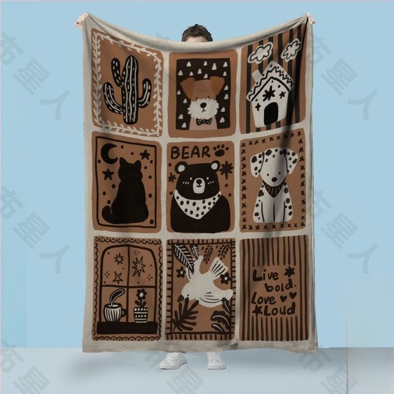 Khaki színű állatos mintás fleece pléd, osztályterembe, irodába vagy otthonra — szélvédett, 230–240 g/m²