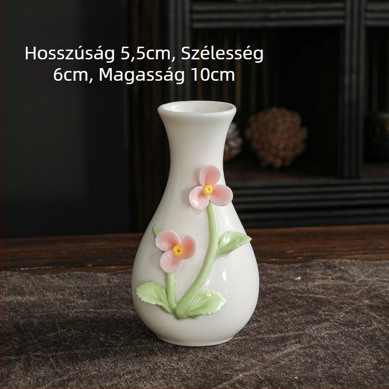 Kézzel készített porcelán váza pinch-pot technikával