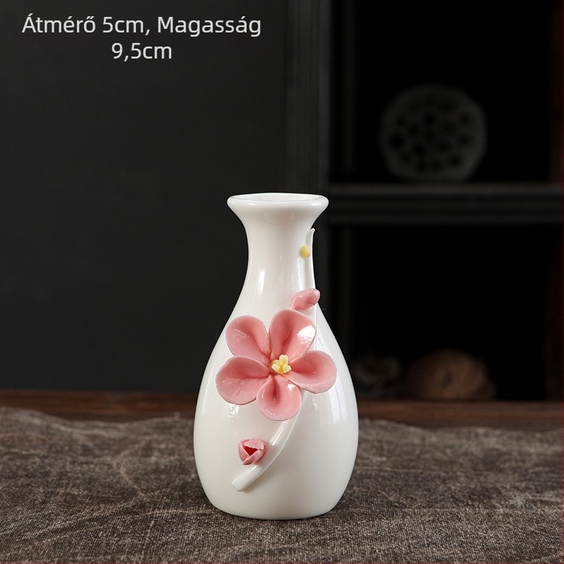 Kézzel készített porcelán váza pinch-pot technikával
