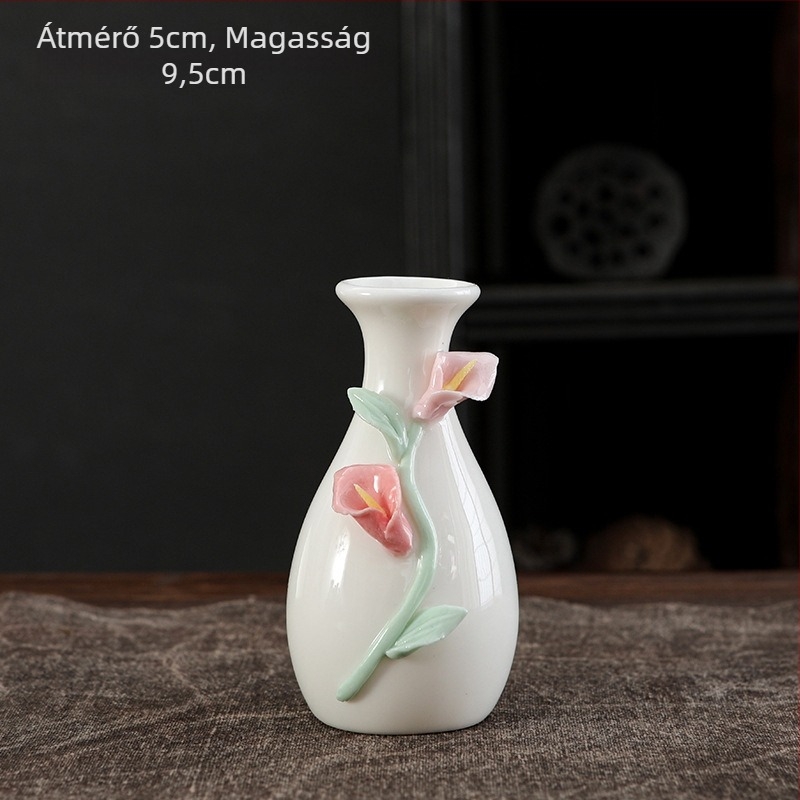 Kézzel készített porcelán váza pinch-pot technikával