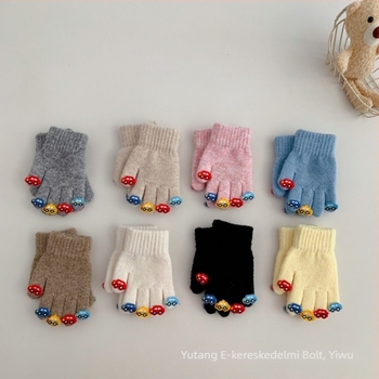 Gyerekeknek készült kötött ujjas kesztyűk, szétválasztott ujjak, rajzfilmszerű minta, uniszex, téli