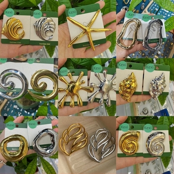 Rozsdamentes acél kitűző geometriás csillagmotívummal, elektroplattált bevonattal, dekoratív ékszer Kuoxi jewelry