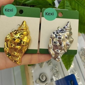 Rozsdamentes acél kitűző geometriás csillagmotívummal, elektroplattált bevonattal, dekoratív ékszer Kuoxi jewelry