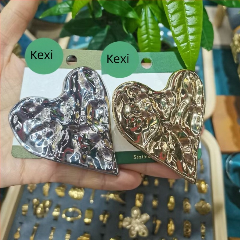 Rozsdamentes acél kitűző geometriás csillagmotívummal, elektroplattált bevonattal, dekoratív ékszer Kuoxi jewelry