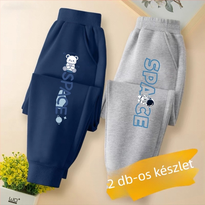 Gyerekeknek készült tréningnadrág, karikatúra mintával, pamut–keverék anyagból, középmagas derekú, 3–8 éveseknek.