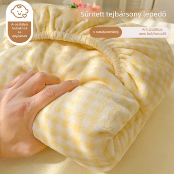 Tej-velúr ágyneműhuzat-készlet 1,5 m-es ágyhoz, három darab, csúszásmentes és meleg, modern minimalista stílus