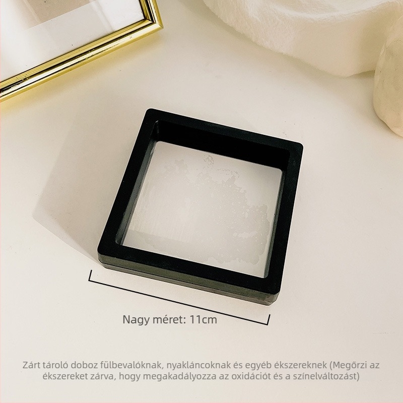 Ékszerdoboz koreai stílusban, kemény műanyag kivitel, egyszerű minta