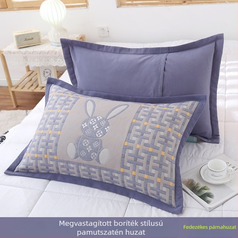 Két dar párnahuzat pamutból, fésült pamut, kockás mintázat és rajzfilm motívum, boríték-stílus, puha és szálmentes