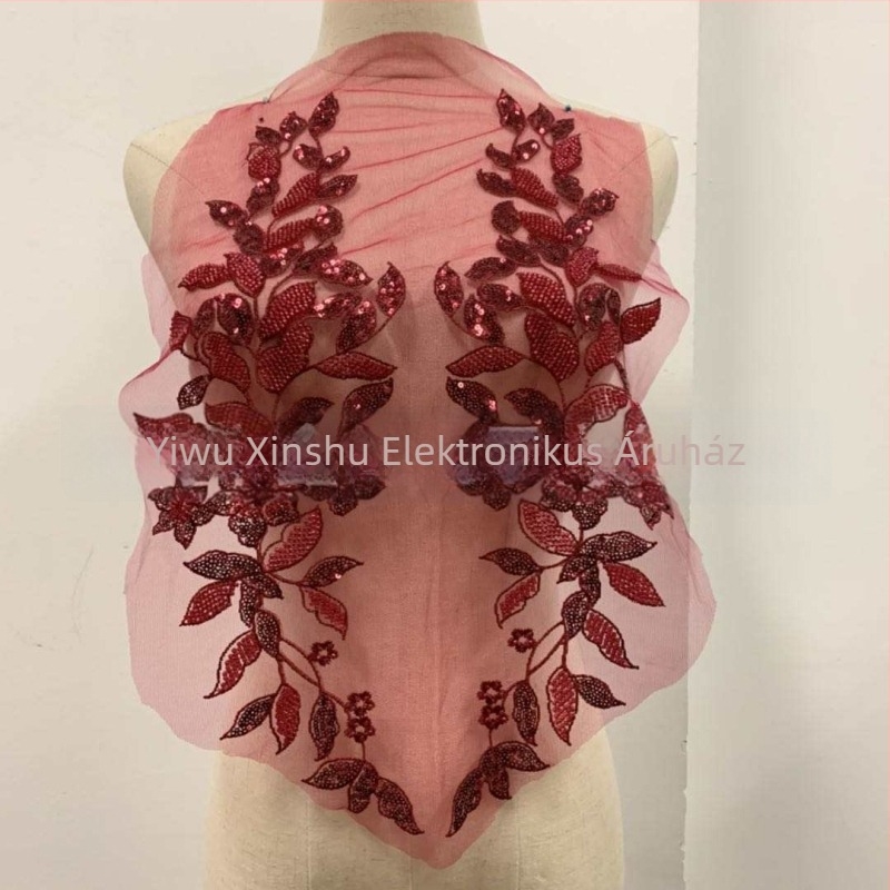 3D gyöngyhímzéses csipke applikáció ruházathoz – anyagok: gyöngycső hímzés, üveggolyó-gyöngyök, háló, hímzőfonal; márka Xin Shu; alkalmas nők ruházatára és esküvői ruhára; felhasználás: Hanfu, ruhák, partyruha; folyamat: gyöngyhímzés