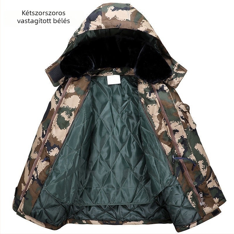 Kültéri pamut-párnázott kabát kamufláz mintával, kapucnival, fleece béléssel, poliészter-pamut töltettel, vízálló.