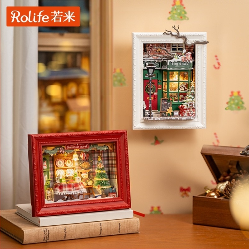 Fából készült DIY mézeskalács ház miniatűr jelenettel és építőelemekkel — 15–35 éveseknek, Robotime márka