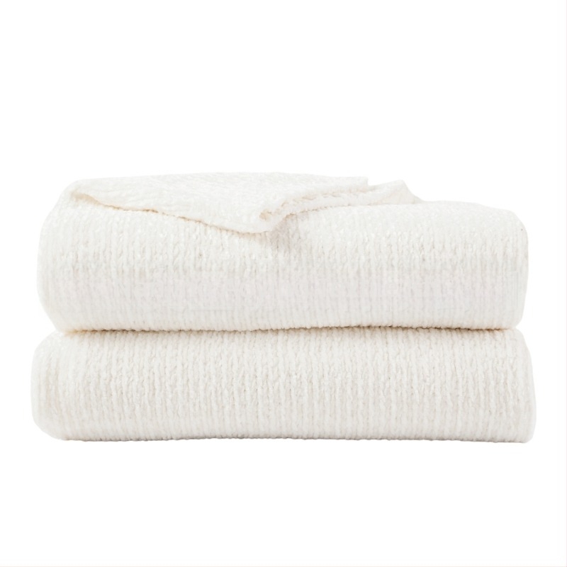 Chenille pléd kanapéhoz, poliészter, vastag kötés, egyszínű, 860–910 g, testreszabható