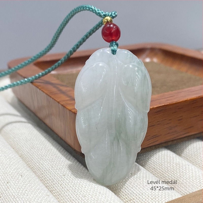 Tianshan jáde medál Ruyi Buddha dizájnnal, nyaklánc
