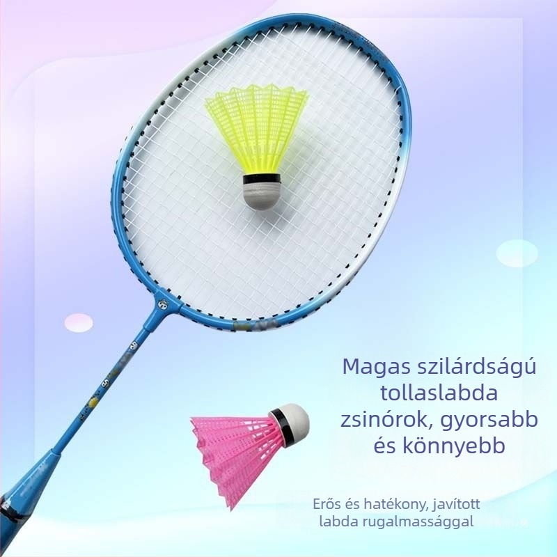 Gyerekeknek szóló tollaslabda rakéta, karbonváz, rostszálas húrok, súly 95–100 g, közepes merevség