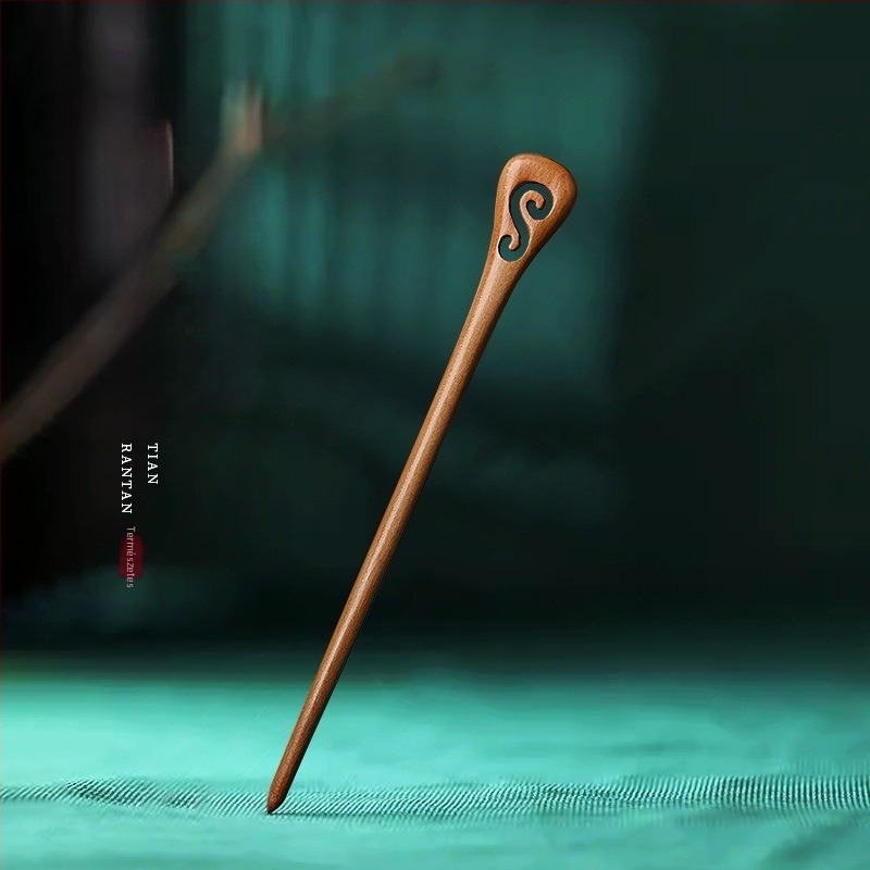 Fa fejfedő, természetes stílusú, virágos díszítéssel, eredet: Chongqing, megjelenés: 2024 tavasza.