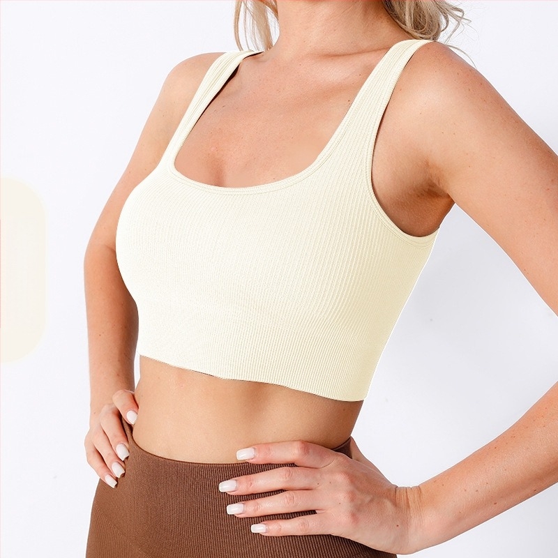 Beépített melltartóbetéttel ellátott sportos top – nagy hatású ütéscsillapítás, gyorsan száradó anyag, nylon + spandex, derékhossú, szűk szabás