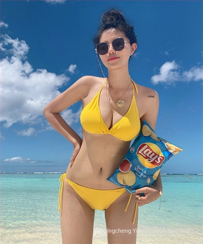 Háromszög bikini felső push-up párnázással, Lace-Up pántokkal, hát nélküli, egyszínű modell, nejlon anyag és bélés Spandex-szel, fürdőruha