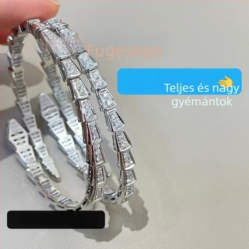 Kígyó karkötő többszögű kígyófej dizájnal, gyémántos kivitel, 18K bevonat (Anyag: V gold; Kezelés: Gyémánt; Eredet: Guangzhou; Évszak: 2023 ősz; Stílus: Könnyű luxus)