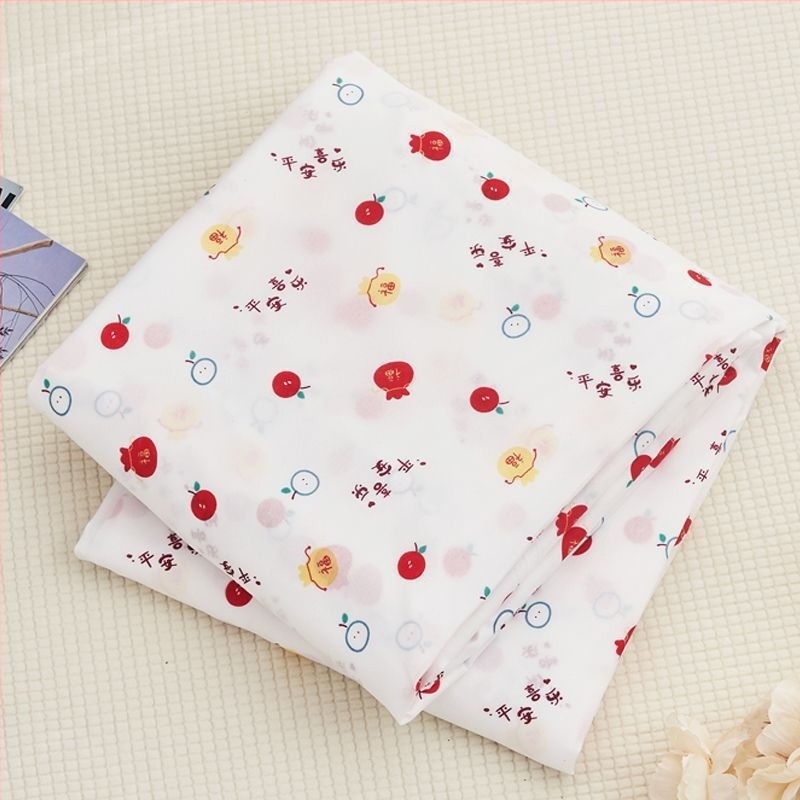 Paplanhuzat, 100% pamut, bolyhosított szövés, növény- és virágmintás, festett nyomtatás, szövet tömege 300–500 g