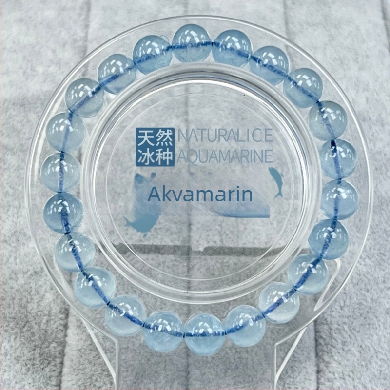 DIY karkötő akvamarin gyöngyökkel – geometriai forma, polírozott felületű, nőknek készült ékszer
