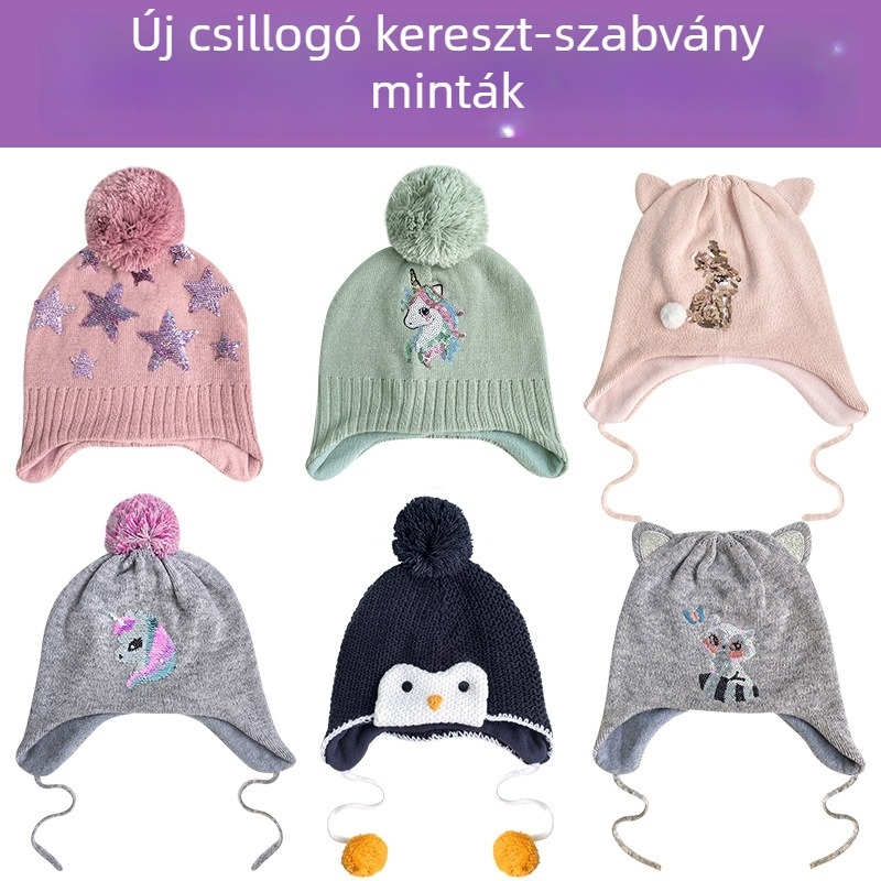 Gyerekeknek szóló kötött fülvédős sapka, kupola forma, dupla fleece bélés, strasszos hímzés, akril rost, téli szezon