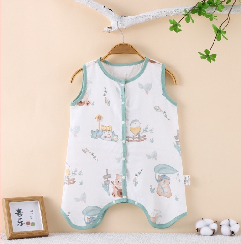 Gyermekeknek szánt bambuszrostból készült hálózsák; könnyű nyári modell; háromrétegű konstrukció (anyag, bélés, töltet) bambuszrostból; nylon cipzár; nedvességelvezető