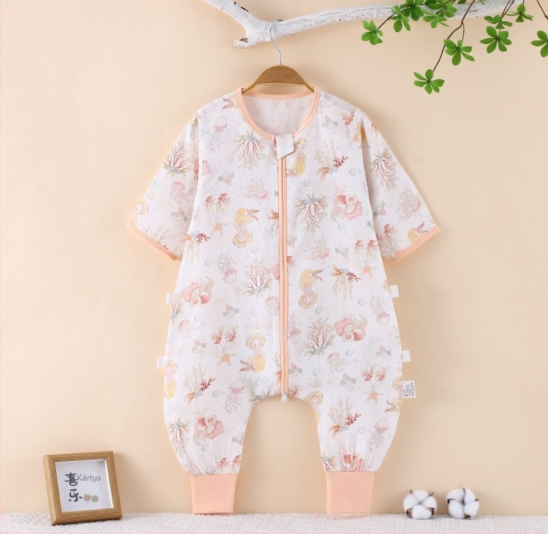 Gyermekeknek szánt bambuszrostból készült hálózsák; könnyű nyári modell; háromrétegű konstrukció (anyag, bélés, töltet) bambuszrostból; nylon cipzár; nedvességelvezető