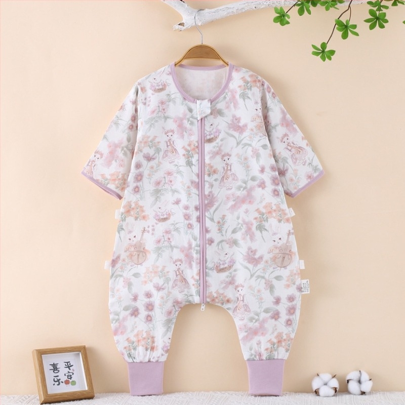 Gyermekeknek szánt bambuszrostból készült hálózsák; könnyű nyári modell; háromrétegű konstrukció (anyag, bélés, töltet) bambuszrostból; nylon cipzár; nedvességelvezető