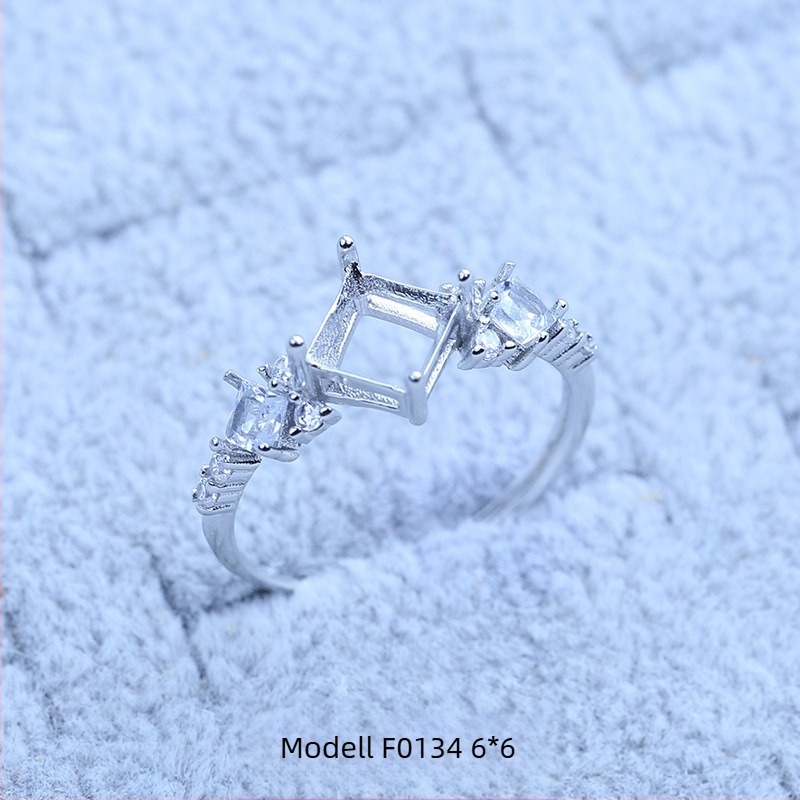 S925 ezüstözött gyűrűtartó hópehely mintával, Moissanite és cirkóniával, réz geometriai kijelző, elektrolitikus felületkezelés