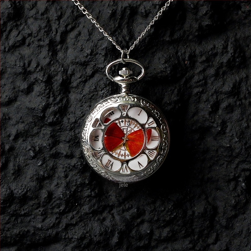 Mozgó, valódi pillangó-példányos zsebóra, ideális ajándék lányoknak és barátnőknek (Elektronikus működés; 35 m vízállóság; szilikon tokkal; kör alakú számlap; ABS üveg)