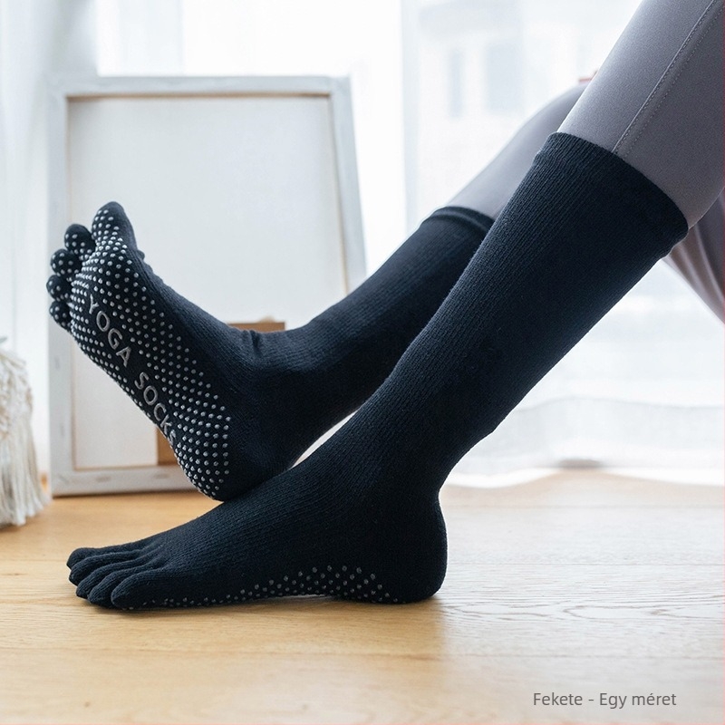 Pamut anti-slip jóga zokni, magas cső, nőknek 18-40 év, ősz-tél beltéri edzés, 70-80% pamut