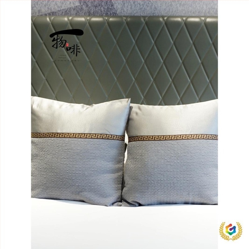 Szállodai ágytakaró dekor készlet — modern, minimalista stílus, egyszínű mintázat; Anyag: Egyéb; Minta: Egyszínű; Stílus: Egyéb; Stíluspozíció: Szálloda